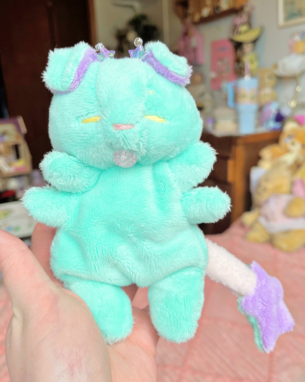 Image of  Hugg-A-Me Babey! Green Antennas