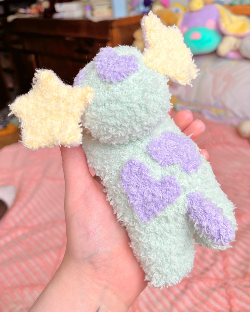 Image of Wishpup, green with purple spots