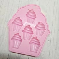 Image 2 of 6 cell cupcakes 