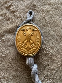 Image 1 of Cold War (West Germany) Armed Forces Badge of Marksmanship (Gold-Class 1)