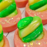 Image 3 of Marshmallow/flump large mould