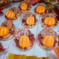 Image 3 of Pumpkin mould 