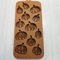Image 2 of Pumpkin mould 