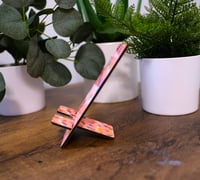 Image 2 of Handmade Cellphone Stand/Dock, pink, rainbow, iphone, samsung, android, gift, phone, charge