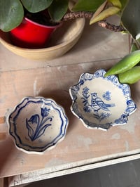 Image 3 of Tulip trinket dish