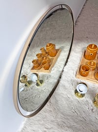 Image 1 of ESPEJO DORADO OVALADO, AÑOS 80