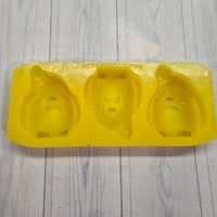 Image 1 of 3d penguin trio mould