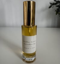 Image 2 of October 1994 Extrait de Parfum – Small Batch — Apple. Spices. Creamy Wood. Musk.
