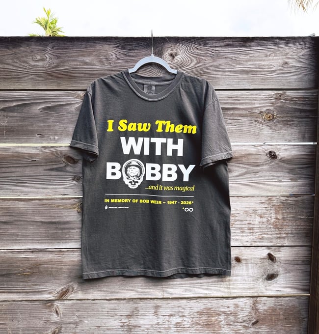 I SAW THEM WITH BOBBY T-SHIRT - GREY