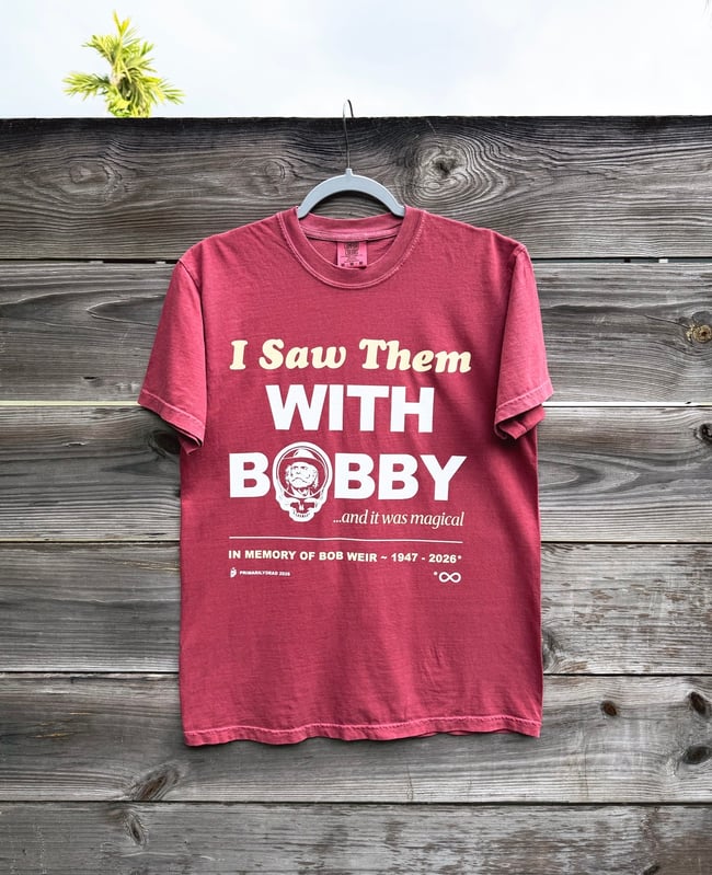 I SAW THEM WITH BOBBY T-SHIRT - SALMON
