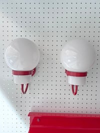 Image 3 of SET DE ACCESORIOS DE BAÑO EN COLOR ROJO, AÑOS 70