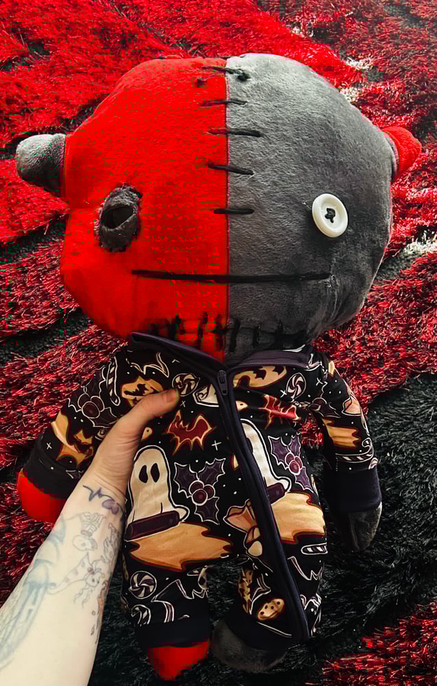 Image of Button Gibbie