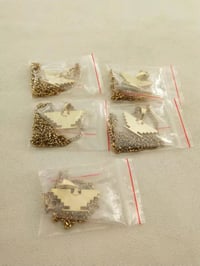 Image 2 of Huegla chain Golden Hustle Collection