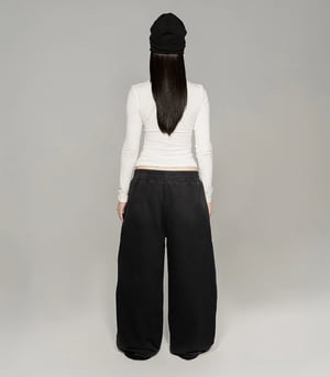 Image of PROTÉMOA - Gradient Black Sweatpants