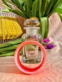 Image 3 of Henriette Zeste de Capri