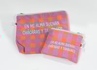 Image 4 of Monedero o neceser bordado  En mi alma suenan chácaras y tambores