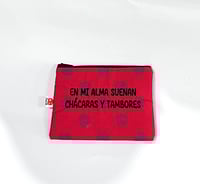 Image 5 of Monedero o neceser bordado  En mi alma suenan chácaras y tambores