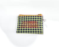 Image 2 of Monedero o neceser bordado  Mi corazón es de guarapo