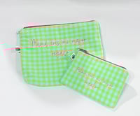 Image 2 of Monedero o neceser bordado  Mamá eres mi mejor regalo