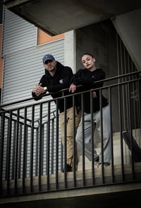 Image 5 of SUDADERA BLACK BOLSILLO OCULTO