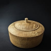 Image 2 of Beech locking lid box