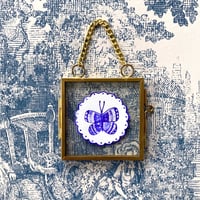 Image 1 of Un papillon 