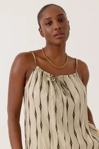 Image 2 of Top Inorea Beige