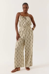 Image 1 of Top Inorea Beige