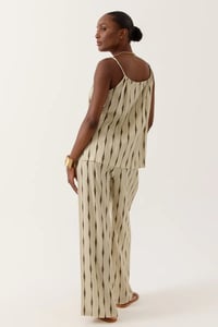 Image 3 of Top Inorea Beige