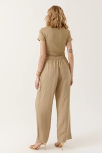 Image 2 of Camiseta Enira Beige