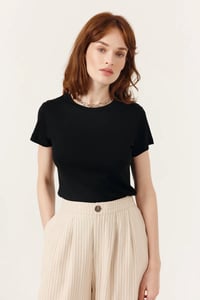 Image 3 of Camiseta Enira Negro