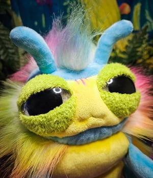 Fuzzy Wuzzy Caterpillar Hatchling!! ☆With Glow In The Dark Features!☆