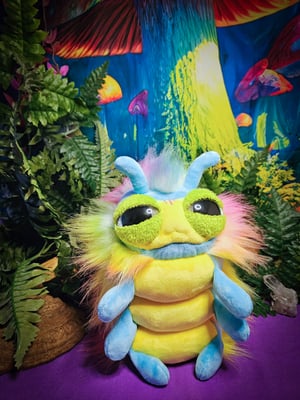 Fuzzy Wuzzy Caterpillar Hatchling!! ☆With Glow In The Dark Features!☆