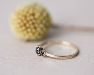 Image of *SALE - was £2450* 18ct yellow gold, Rose-cut black diamond trilogy ring (LON197)