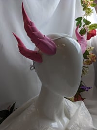 Image 3 of Double Dragon Horns | Rose Pink