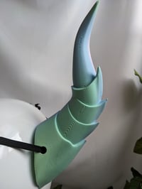 Image 5 of Dragon Horns | Rainbow Blue-Pink | XL