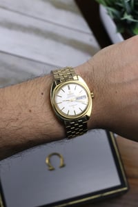 Image 4 of 1968 Omega Constellation 168.019 - Gerald Genta "C-Shape" design - All original with box