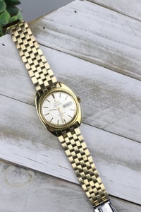 Image 5 of 1968 Omega Constellation 168.019 - Gerald Genta "C-Shape" design - All original with box