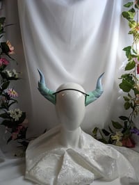 Image 2 of Dragon Horns | Rainbow Green-Pink| Large