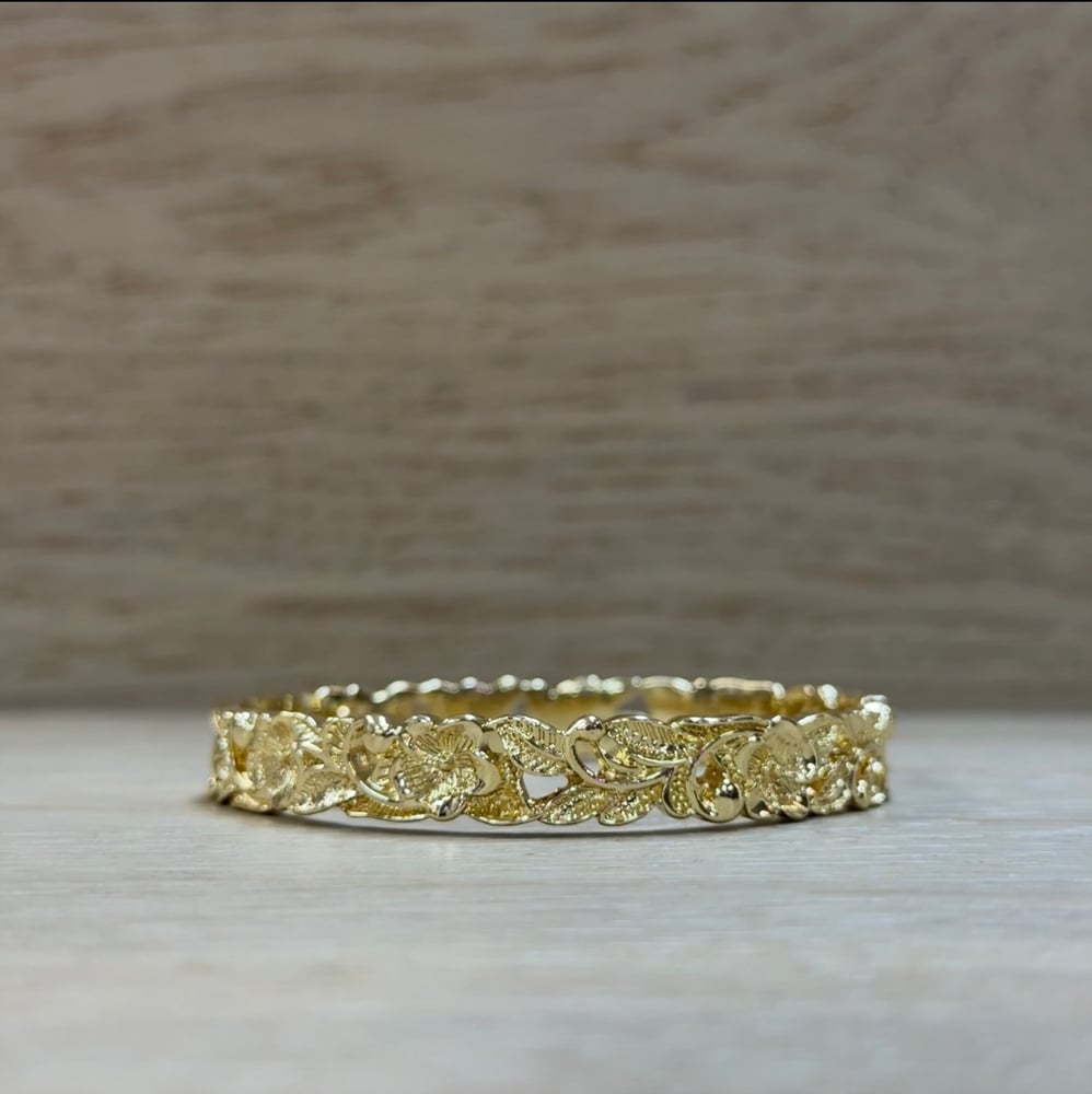 Image of PUA NANI GOLD WOMEN'S BANGLE 