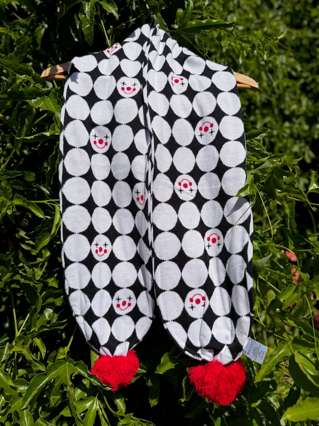 Clown Pompom Scarf (Mime Variant)
