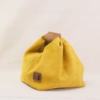 Image 4 of Jumbo Siops limone suede