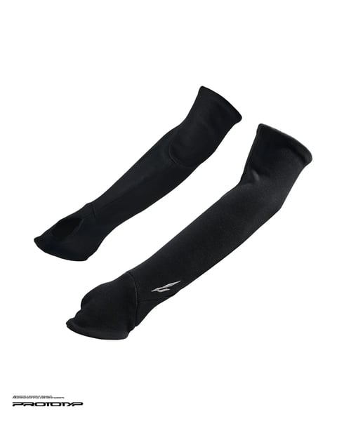 Image of PROTOTYP - Acceleration ARCNAR Tech Sleeve (Black)