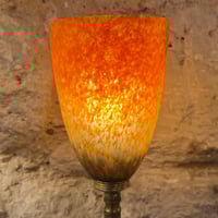 Image 7 of Lampe Art Nouveau en bronze et pâte de verre orange marmoréen 1920
