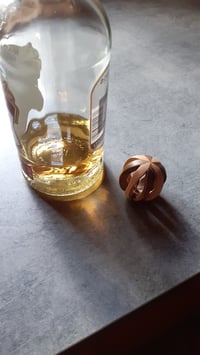 Image 3 of Sphère . Frêne & Noyer