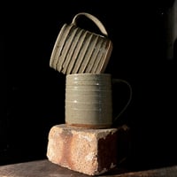 Image 3 of The Elegant Celadon Mug<<