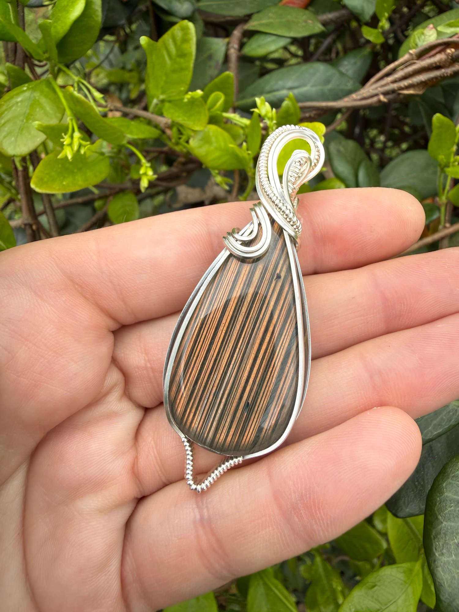 Stripey Orange Labradorite