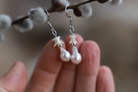 Image 2 of Orecchini Vertebre di serpente e Perle II