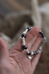 Image 5 of Bracciale Falangi di Volpe e Perle nere
