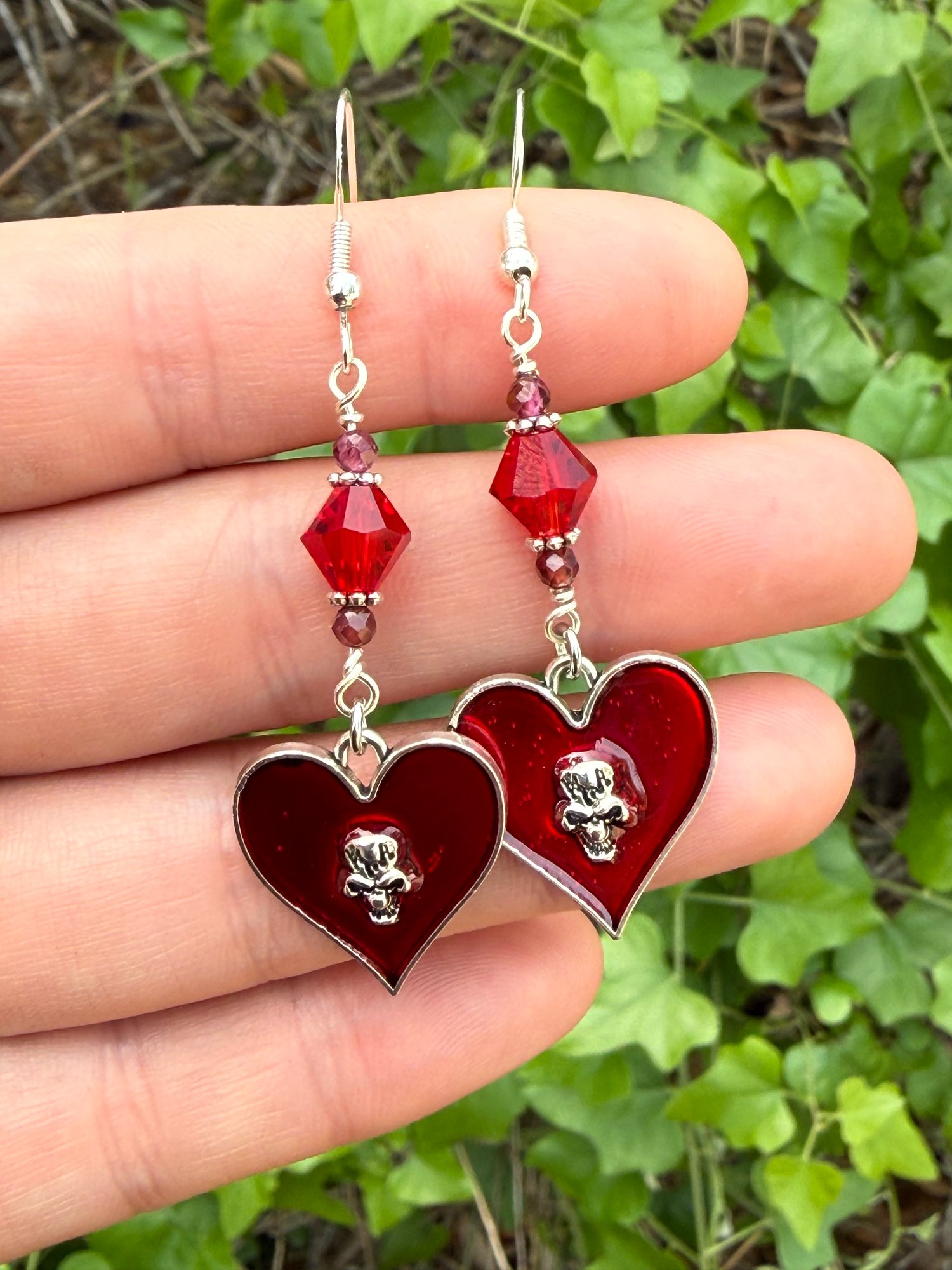 Garnet hHart Earrings 